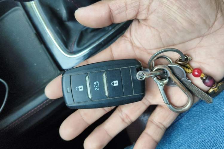 Used CHANGAN OSHAN A800 2017 1.5T Manual Luxury Model Vehicle Key