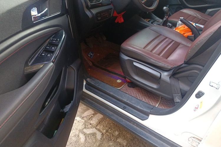 Used CHANGAN OSHAN A800 2018 1.6L Manual Smart Network Model Driver Seat