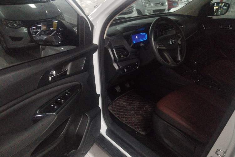 Used CHANGAN OSHAN A800 2018 1.6L Manual Smart Network Model Driver Seat