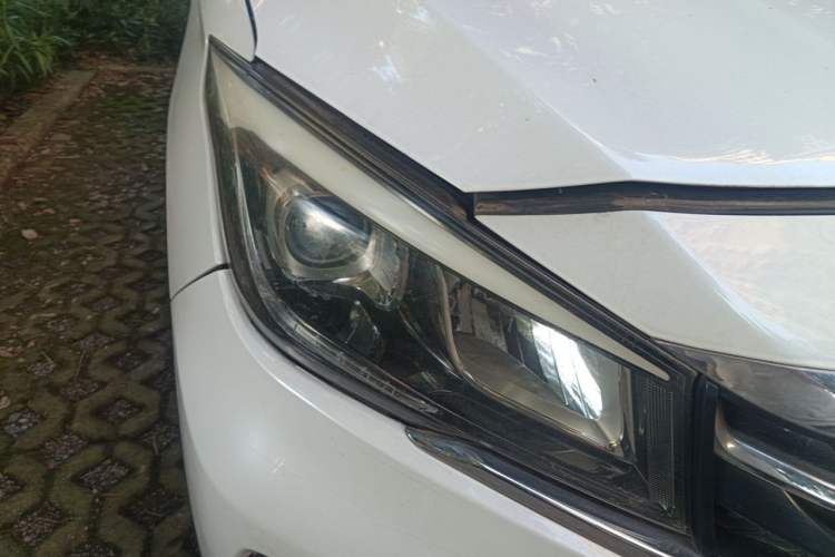Used CHANGAN OSHAN A800 2018 1.6L Manual Smart Network Model Right Front Headlight