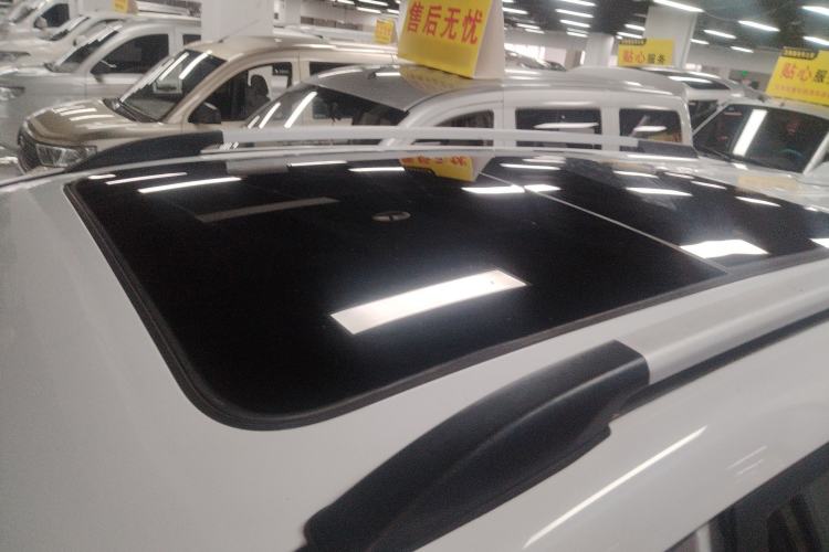 Used CHANGAN OSHAN A800 2018 1.6L Manual Smart Network Model Roof