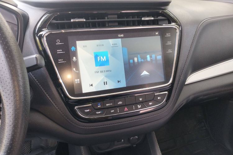 Used CHANGAN OSHAN A800 2019 1.6L Manual Comfort Model China V Standard Audio And AC Panel