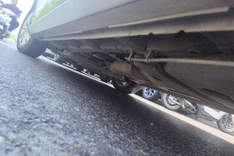 Used CHANGAN OSHAN A800 2019 1.6L Manual Comfort Model China VI Standard Chassis Rear Left