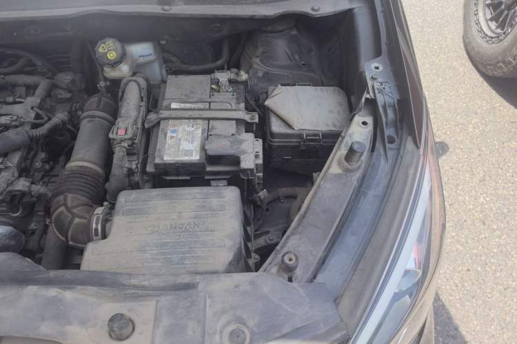 Used CHANGAN OSHAN A800 2019 1.6L Manual Comfort Model China VI Standard Engine Bay Left