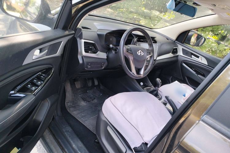Used CHANGAN OSHAN A800 2019 1.6L Manual Comfort Model China V Standard Interior 3