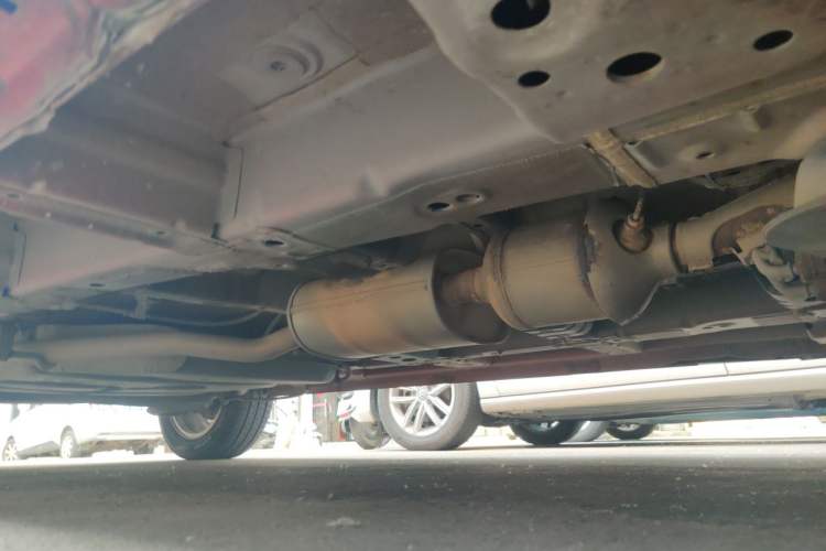 Used CHANGAN OSHAN A800 2019 1.6L Manual Comfort Model China V Standard Chassis Front Right