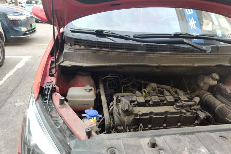 Used CHANGAN OSHAN A800 2019 1.6L Manual Comfort Model China V Standard Engine Bay Right