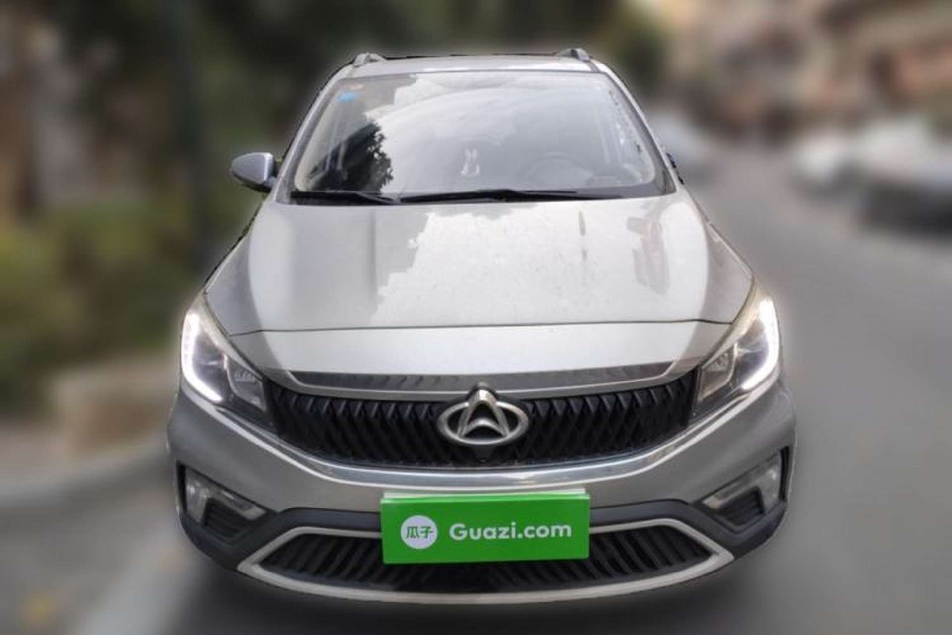Used CHANGAN OSHAN A800 2019 1.6L Manual Luxury Model China VI Standard Exterior 1