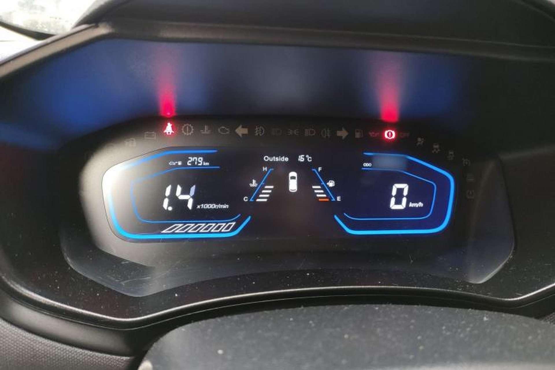 Used CHANGAN OSHAN A800 2019 1.6L Manual Luxury Model China VI Standard Instrument Cluster