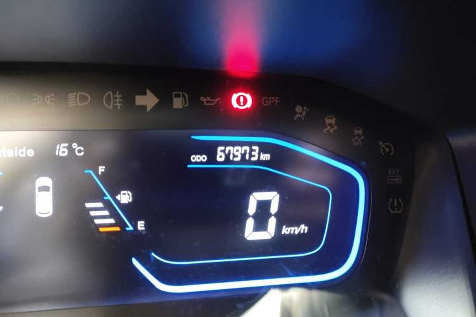 Used CHANGAN OSHAN A800 2019 1.6L Manual Luxury Model China VI Standard Odometer Close Up