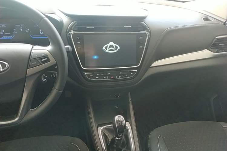 Used CHANGAN OSHAN A800 2019 1.6L Manual Comfort Model China VI Standard Audio And AC Panel