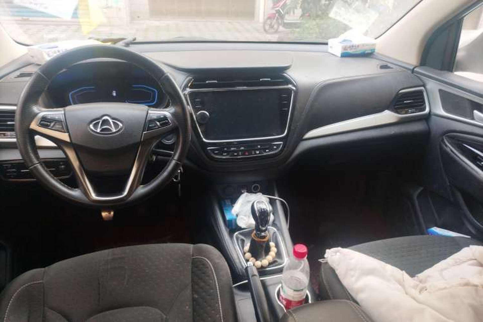 Used CHANGAN OSHAN A800 2019 1.6L Manual Comfort Model China V Standard Center Console