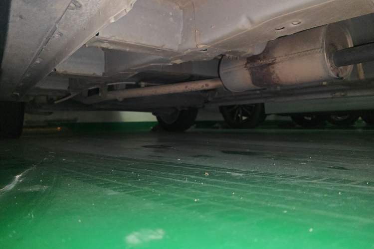 Used CHANGAN OSHAN A800 2019 1.6L Manual Comfort Model China V Standard Chassis Front Right