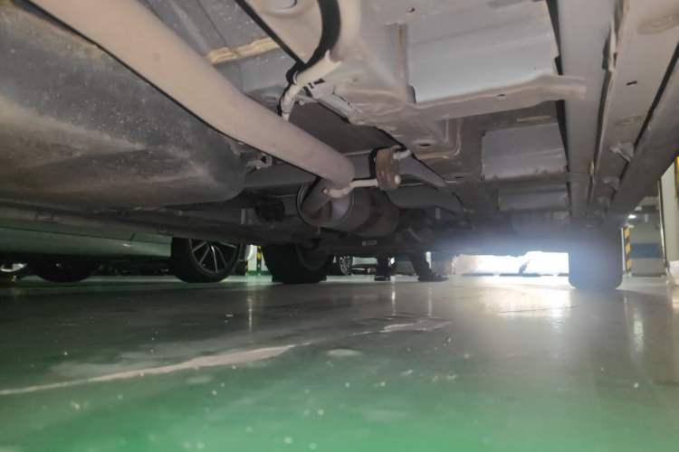 Used CHANGAN OSHAN A800 2019 1.6L Manual Comfort Model China V Standard Chassis Rear Right