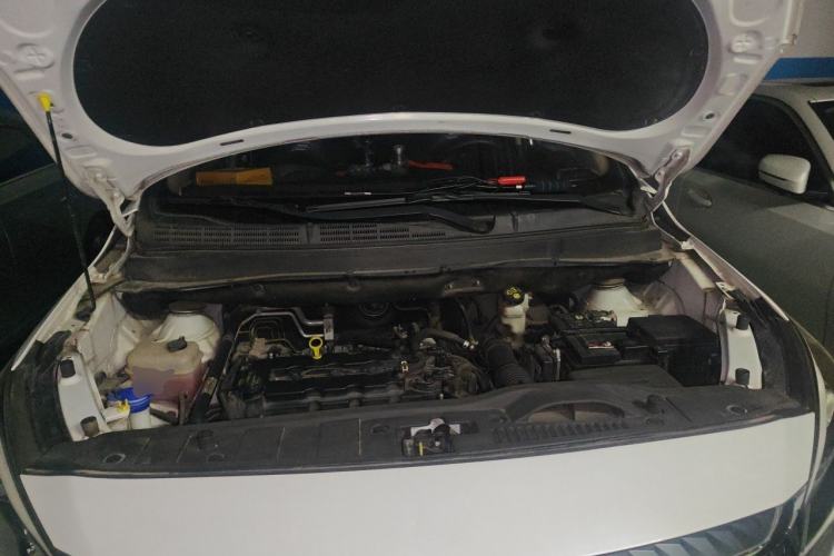 Used CHANGAN OSHAN A800 2019 1.6L Manual Comfort Model China V Standard Engine Bay