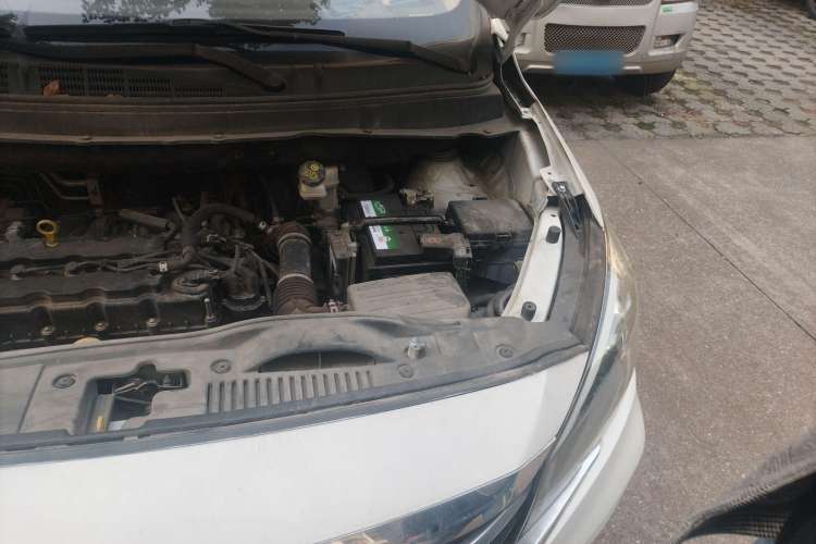 Used CHANGAN OSHAN A800 2019 1.6L Manual Comfort Model China V Standard Engine Bay Left