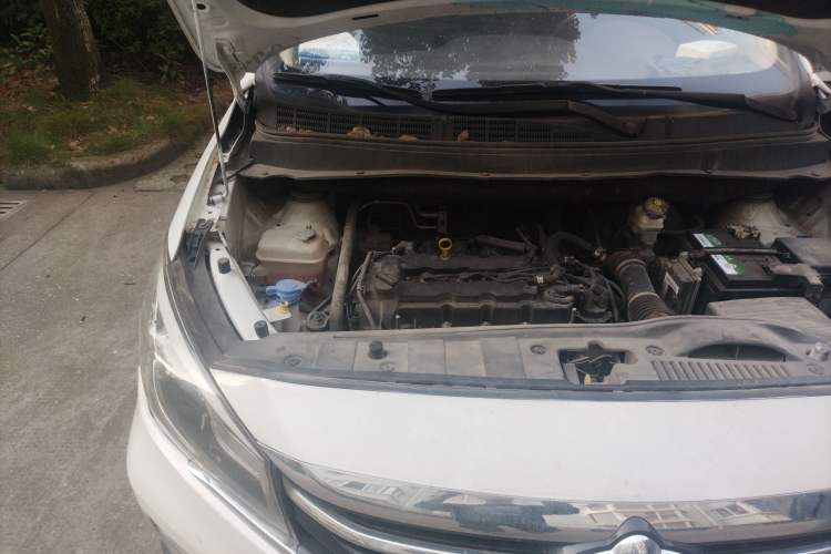 Used CHANGAN OSHAN A800 2019 1.6L Manual Comfort Model China V Standard Engine Bay Right