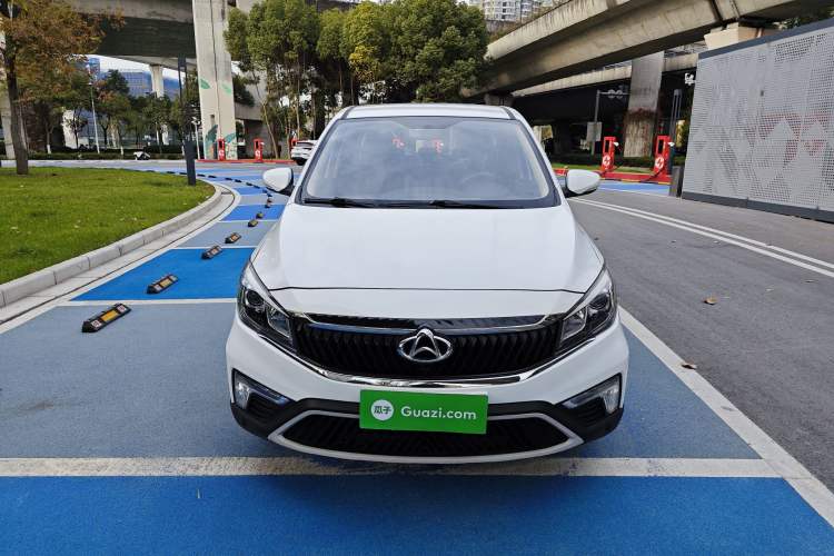 Used CHANGAN OSHAN A800 2019 1.6L Manual Comfort Model China VI Standard Exterior 1