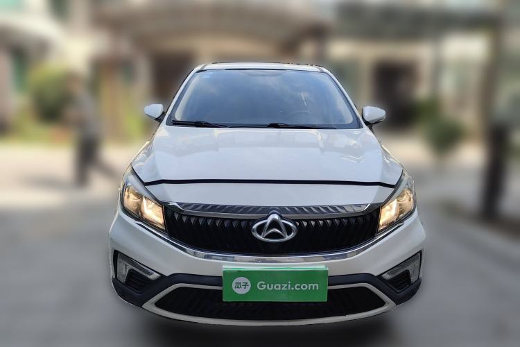 Used CHANGAN OSHAN A800 2019 1.6L Manual Comfort Model China V Standard Exterior 1