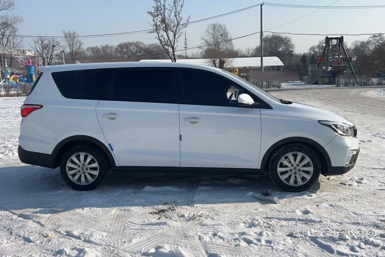 Used CHANGAN OSHAN A800 2019 1.6L Manual Comfort Model China VI Standard Exterior 2