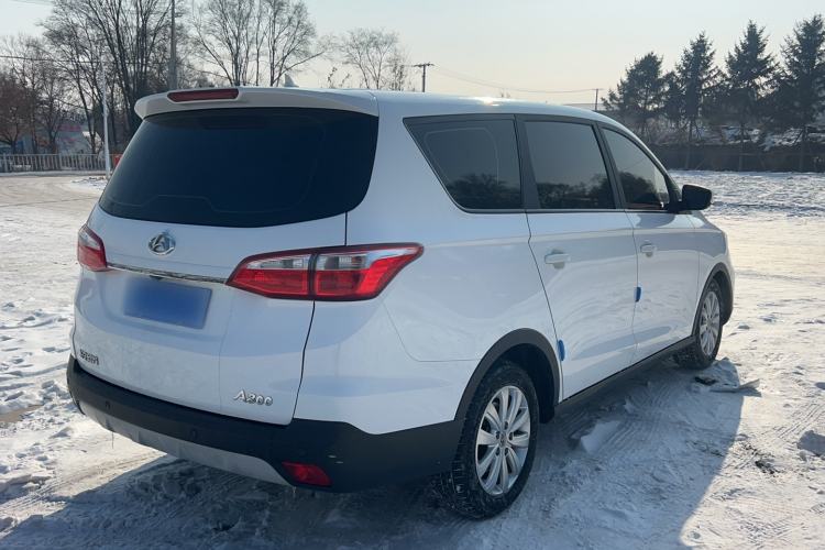 Used CHANGAN OSHAN A800 2019 1.6L Manual Comfort Model China VI Standard Exterior 3