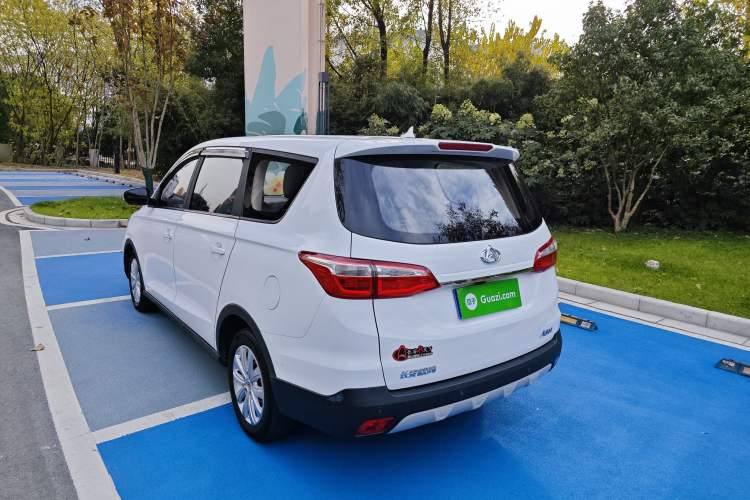 Used CHANGAN OSHAN A800 2019 1.6L Manual Comfort Model China VI Standard Exterior 4