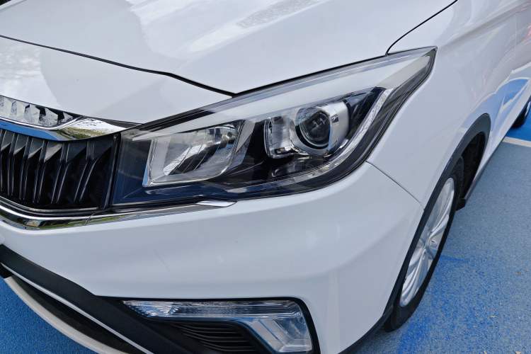 Used CHANGAN OSHAN A800 2019 1.6L Manual Comfort Model China VI Standard Exterior 8