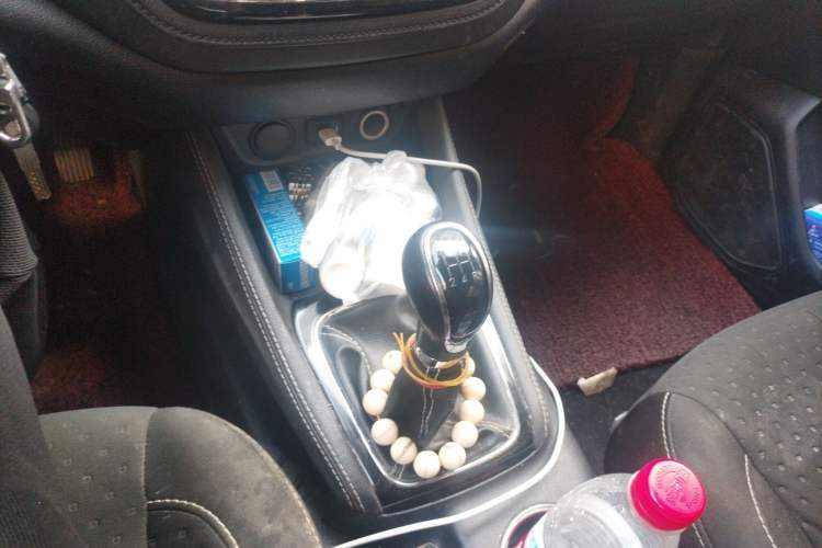 Used CHANGAN OSHAN A800 2019 1.6L Manual Comfort Model China V Standard Gear Lever