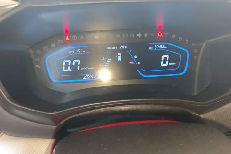 Used CHANGAN OSHAN A800 2019 1.6L Manual Comfort Model China VI Standard Instrument Cluster