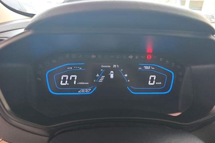 Used CHANGAN OSHAN A800 2019 1.6L Manual Luxury Model China VI Standard Instrument Cluster