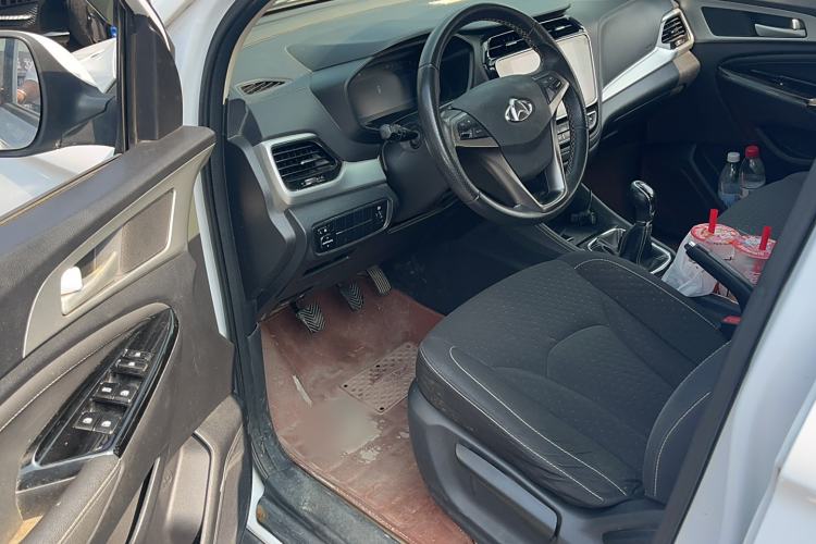 Used CHANGAN OSHAN A800 2019 1.6L Manual Comfort Model China V Standard Interior 2