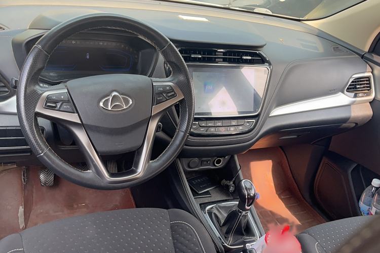 Used CHANGAN OSHAN A800 2019 1.6L Manual Comfort Model China V Standard Interior 3