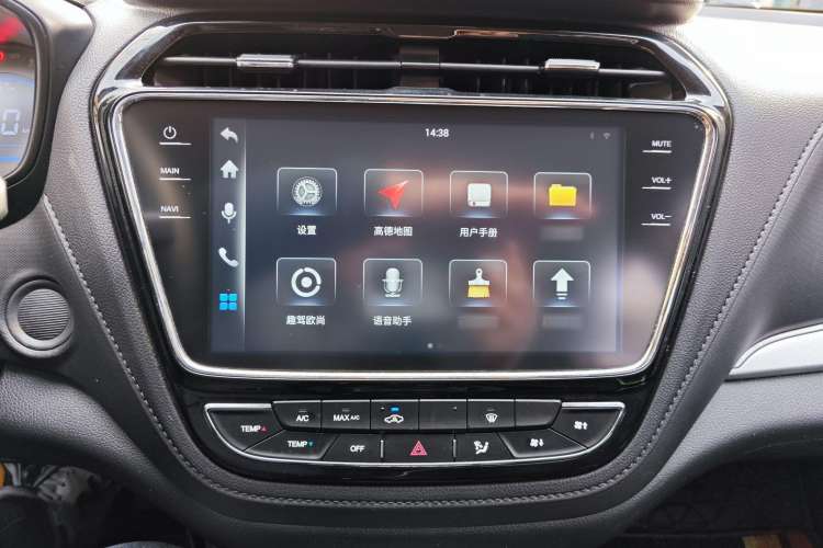 Used CHANGAN OSHAN A800 2019 1.6L Manual Comfort Model China VI Standard Interior 4