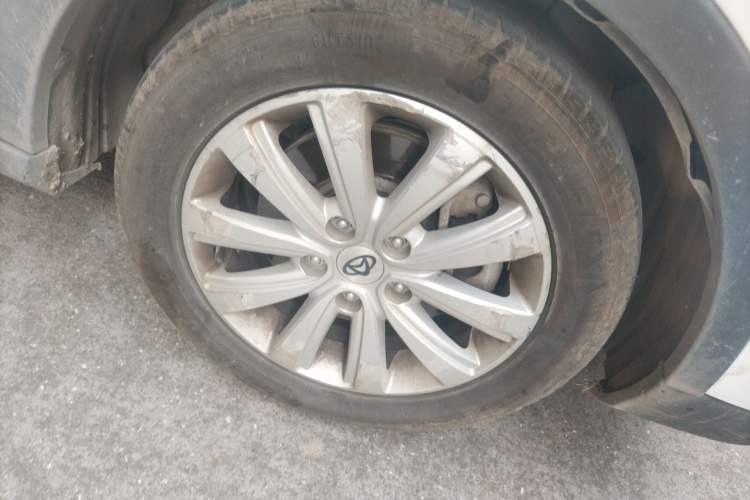 Used CHANGAN OSHAN A800 2019 1.6L Manual Comfort Model China V Standard Right Front Wheel Hub