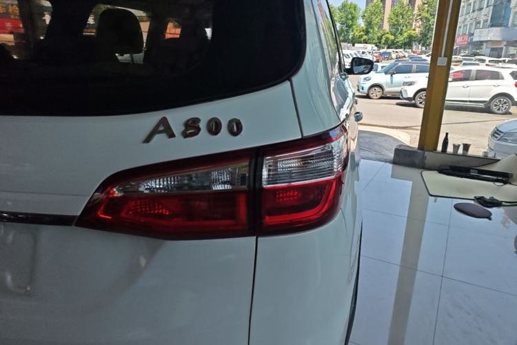 Used CHANGAN OSHAN A800 2019 1.6L Manual Luxury Model China VI Standard Right Rear Taillight