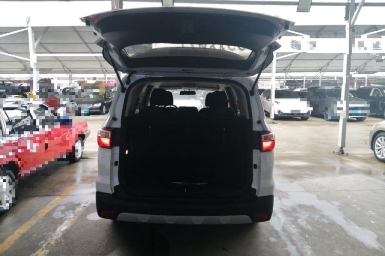 Used CHANGAN OSHAN A800 2019 1.6L Manual Comfort Model China VI Standard Trunk