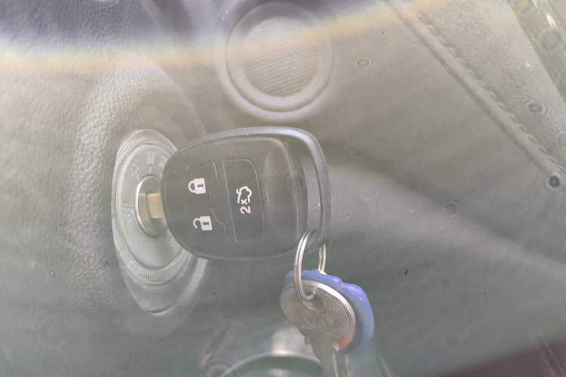 Used CHANGAN OSHAN A800 2019 1.6L Manual Comfort Model China V Standard Vehicle Key