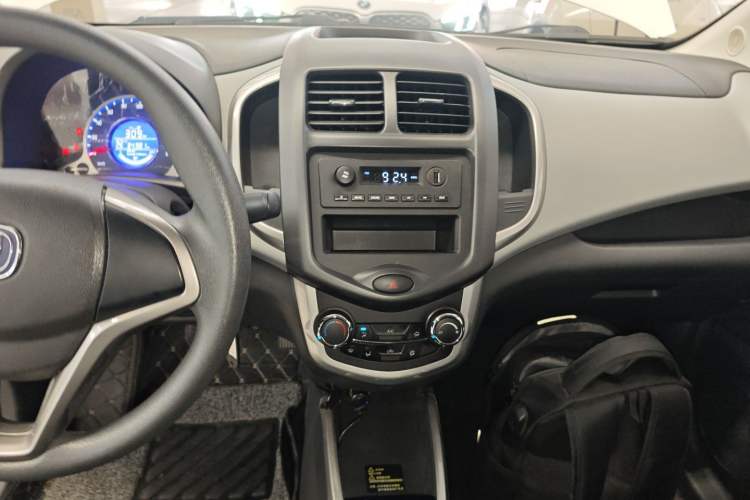 Used CHANGAN OSHAN Benni E-Star 2021 National Edition Xinyue Version (Fast-Charging Edition) Lithium NMC Audio And AC Panel