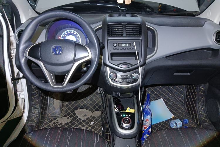 Used CHANGAN OSHAN Benni E-Star 2021 National Edition Xin Yue Version Lithium Iron Phosphate (31.18 kWh) Center Console