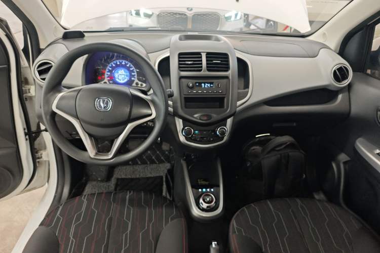 Used CHANGAN OSHAN Benni E-Star 2021 National Edition Xinyue Version (Fast-Charging Edition) Lithium NMC Center Console