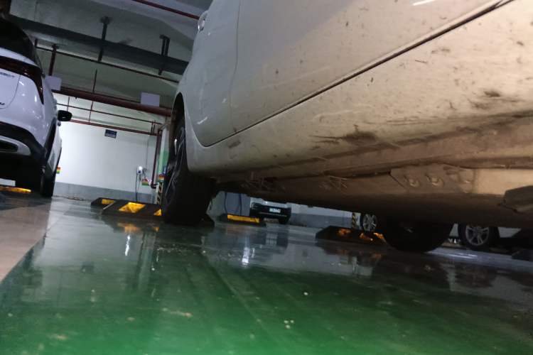 Used CHANGAN OSHAN Benni E-Star 2021 National Edition Xin Yue Version Lithium Iron Phosphate (31.18 kWh) Chassis Front Right
