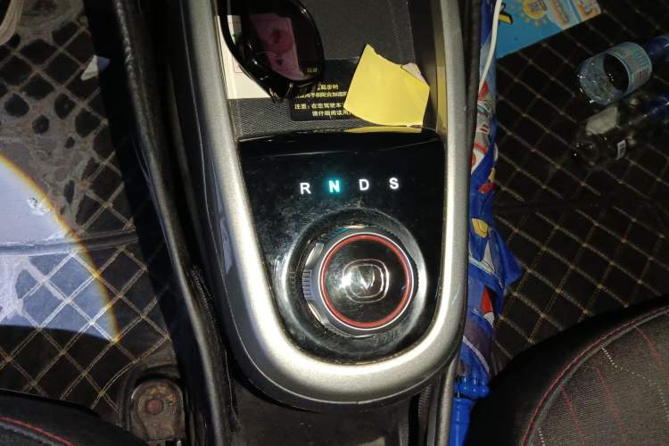 Used CHANGAN OSHAN Benni E-Star 2021 National Edition Xin Yue Version Lithium Iron Phosphate (31.18 kWh) Gear Lever