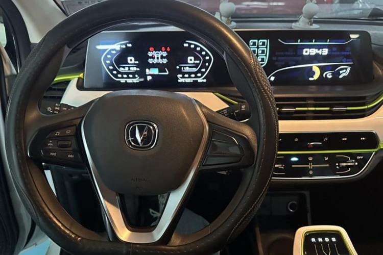 Used CHANGAN OSHAN Benni E-Star 2020 Heartbeat Edition NMC Lithium Interior 2