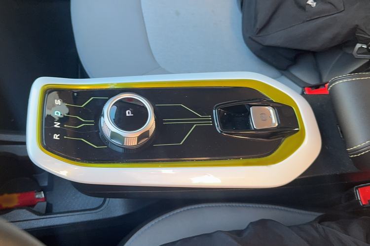 Used CHANGAN OSHAN Benni E-Star 2020 Heart Edition Lithium Iron Phosphate (31.18 kWh) Instrument Cluster