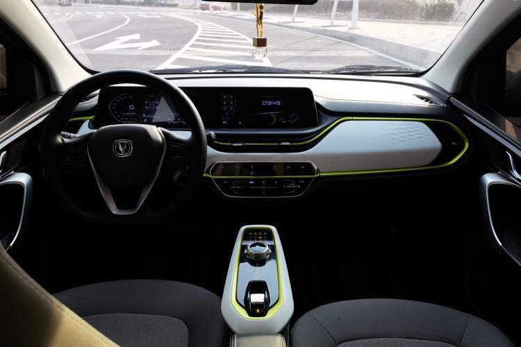Used CHANGAN OSHAN Benni E-Star 2020 Xinyue Edition Lithium Iron Phosphate (31.95 kWh) Interior 3