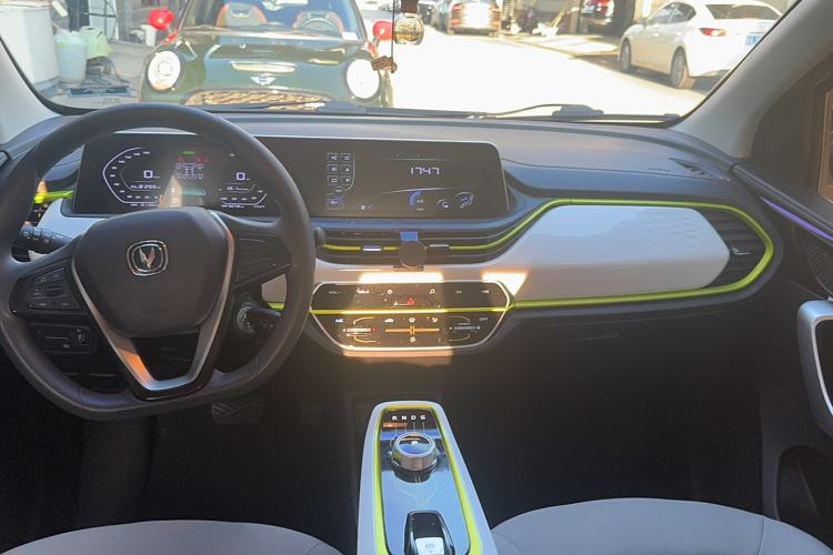 Used CHANGAN OSHAN Benni E-Star 2020 Heart Edition Lithium Iron Phosphate (31.18 kWh) Interior 3