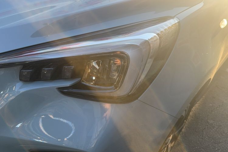 Used CHANGAN OSHAN Benni E-Star 2020 Heart Edition Lithium Iron Phosphate (31.18 kWh) Left Front Headlight