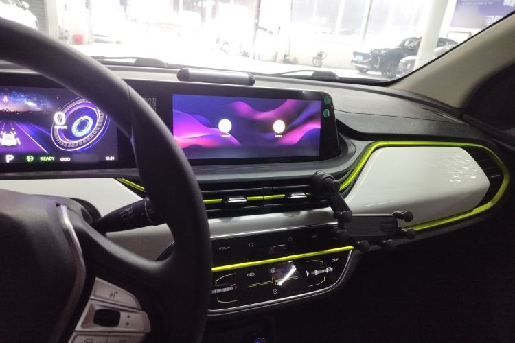 Used CHANGAN OSHAN Benni E-Star 2020 Xinyue Edition Lithium-NMC Interior 2