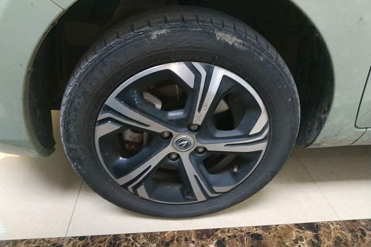 Used CHANGAN OSHAN Benni E-Star 2020 Heart Edition Lithium Iron Phosphate (31.18 kWh) Left Front Wheel Hub