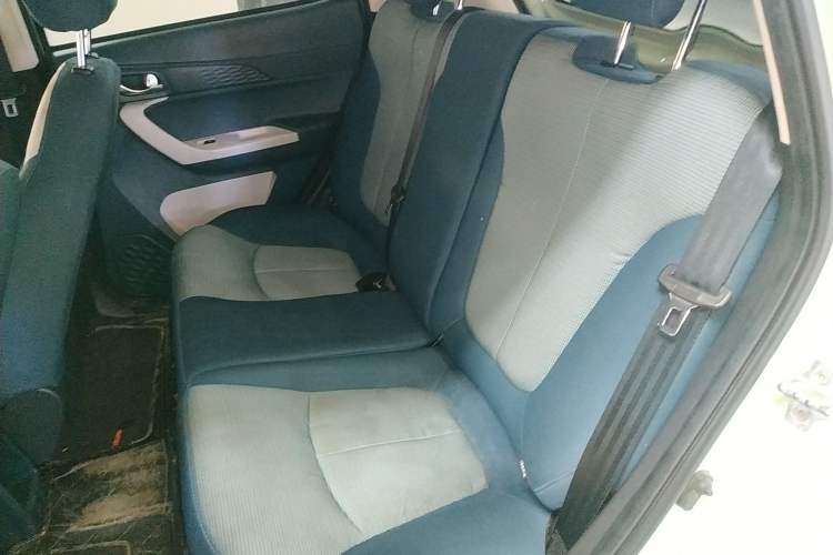 Used CHANGAN OSHAN Benni E-Star 2020 Heart Edition Lithium Iron Phosphate (31.18 kWh) Left Rear Seat